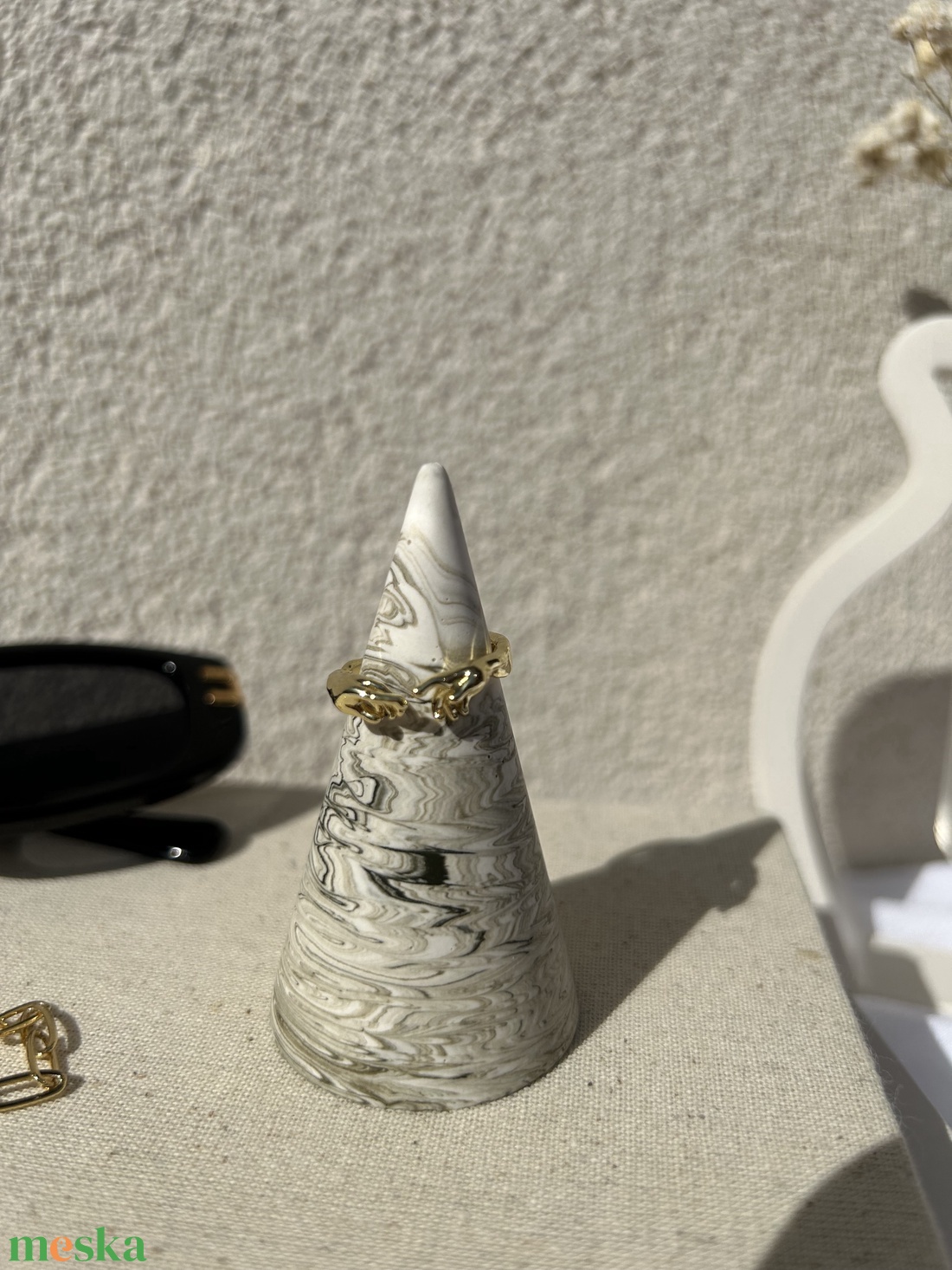 Liora gyűrűtartó - otthon & életmód - dekoráció - dísztárgy - Meska.hu