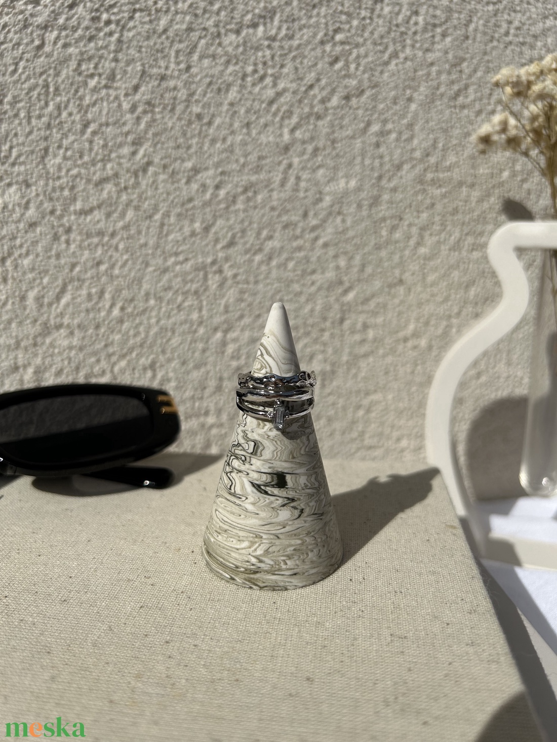 Liora gyűrűtartó - otthon & életmód - dekoráció - dísztárgy - Meska.hu