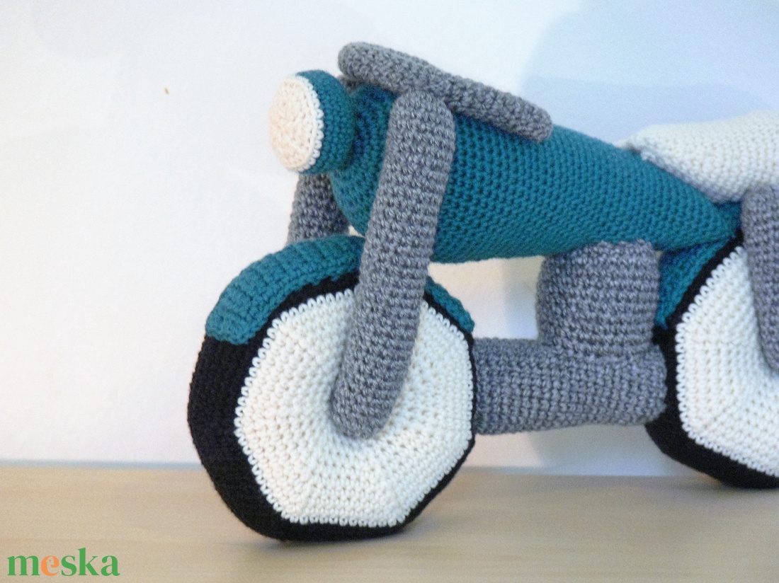 Horgolt motor - játék & sport - plüssállat & játékfigura - plüss autó & motor - Meska.hu