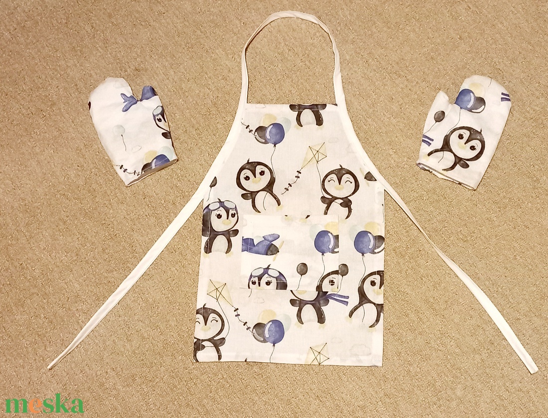 Gyermek kötény és edényfogó kesztyű - otthon & életmód - konyhafelszerelés, tálalás - konyhai textil - kötény - Meska.hu