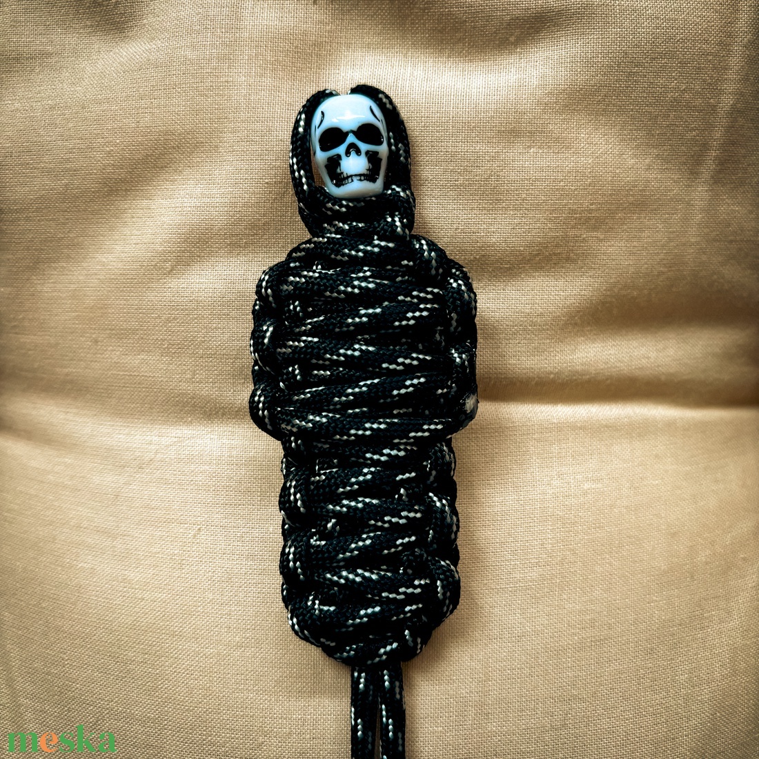 Múmia paracord kulcstartó - táska & tok - kulcstartó & táskadísz - kulcstartó - Meska.hu Múmia paracord kulcstartó - táska & tok - kulcstartó & táskadísz - kulcstartó - Meska.hu
