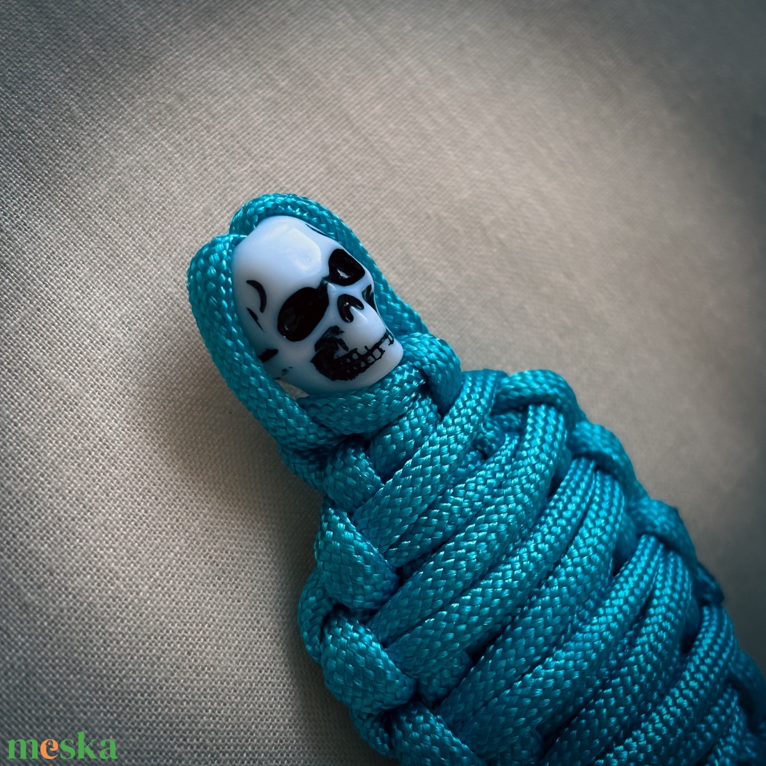 Múmiás paracord kulcstartó - táska & tok - kulcstartó & táskadísz - kulcstartó - Meska.hu