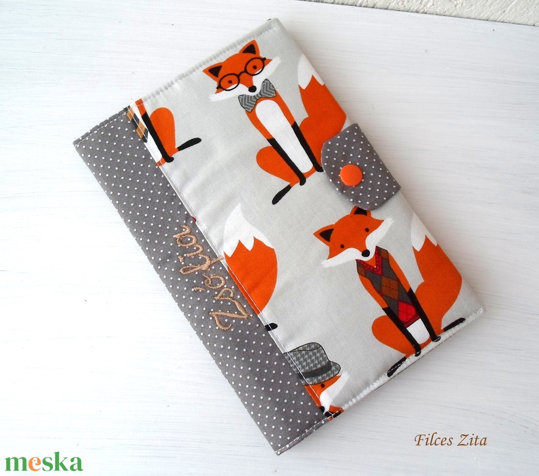 Rókás egészségügyi kiskönyv borító - textil eü borító hímzett névvel - otthon & életmód - papír, írószer - könyv- és füzetborító - Meska.hu