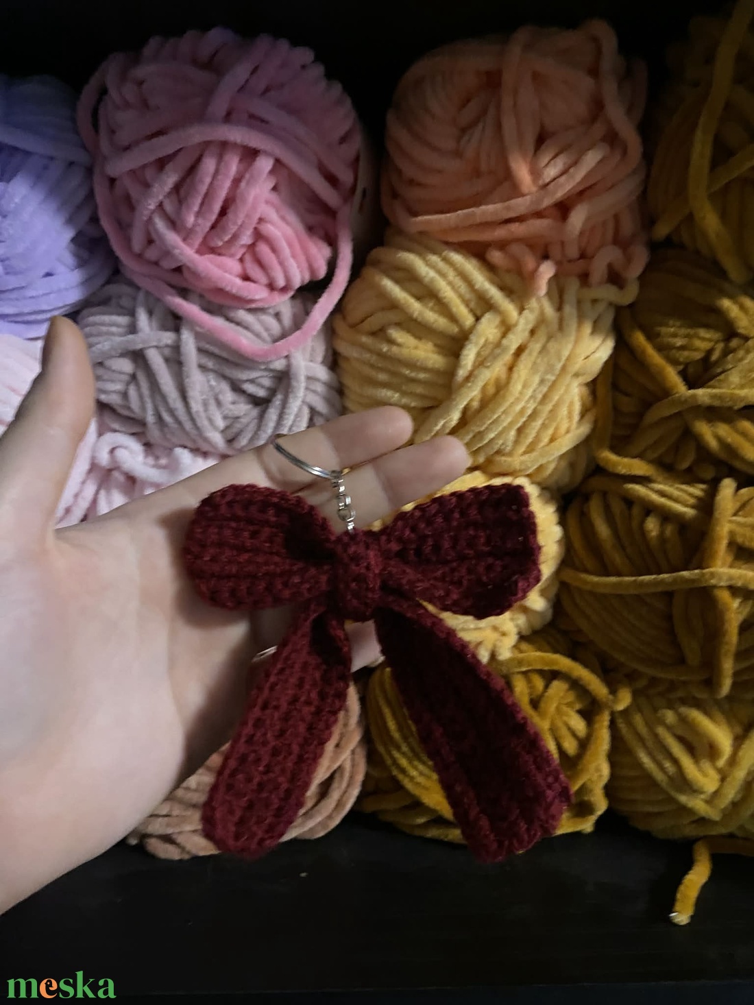 horgolt masni kulcstartó - táska & tok - kulcstartó & táskadísz - kulcstartó - Meska.hu