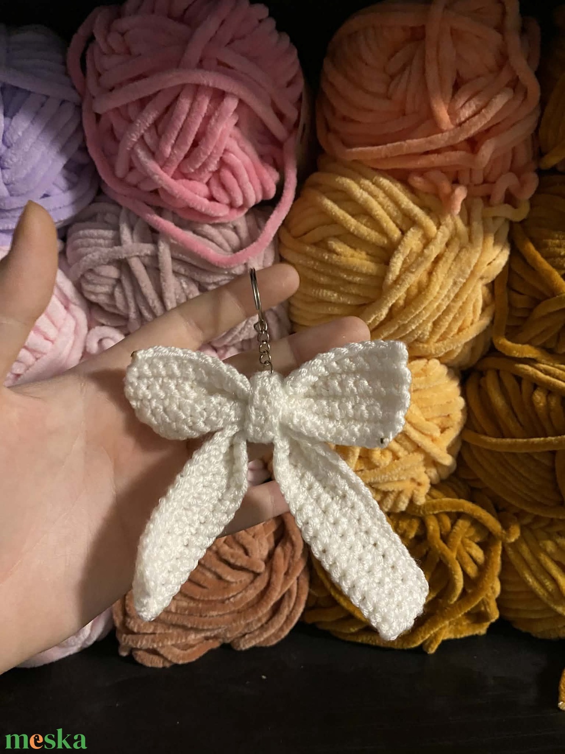 horgolt masni kulcstartó - táska & tok - kulcstartó & táskadísz - kulcstartó - Meska.hu