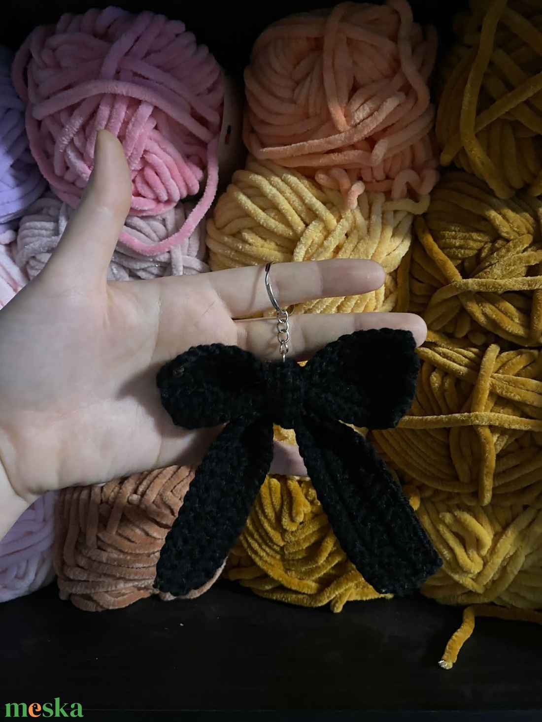 horgolt masni kulcstartó - táska & tok - kulcstartó & táskadísz - kulcstartó - Meska.hu