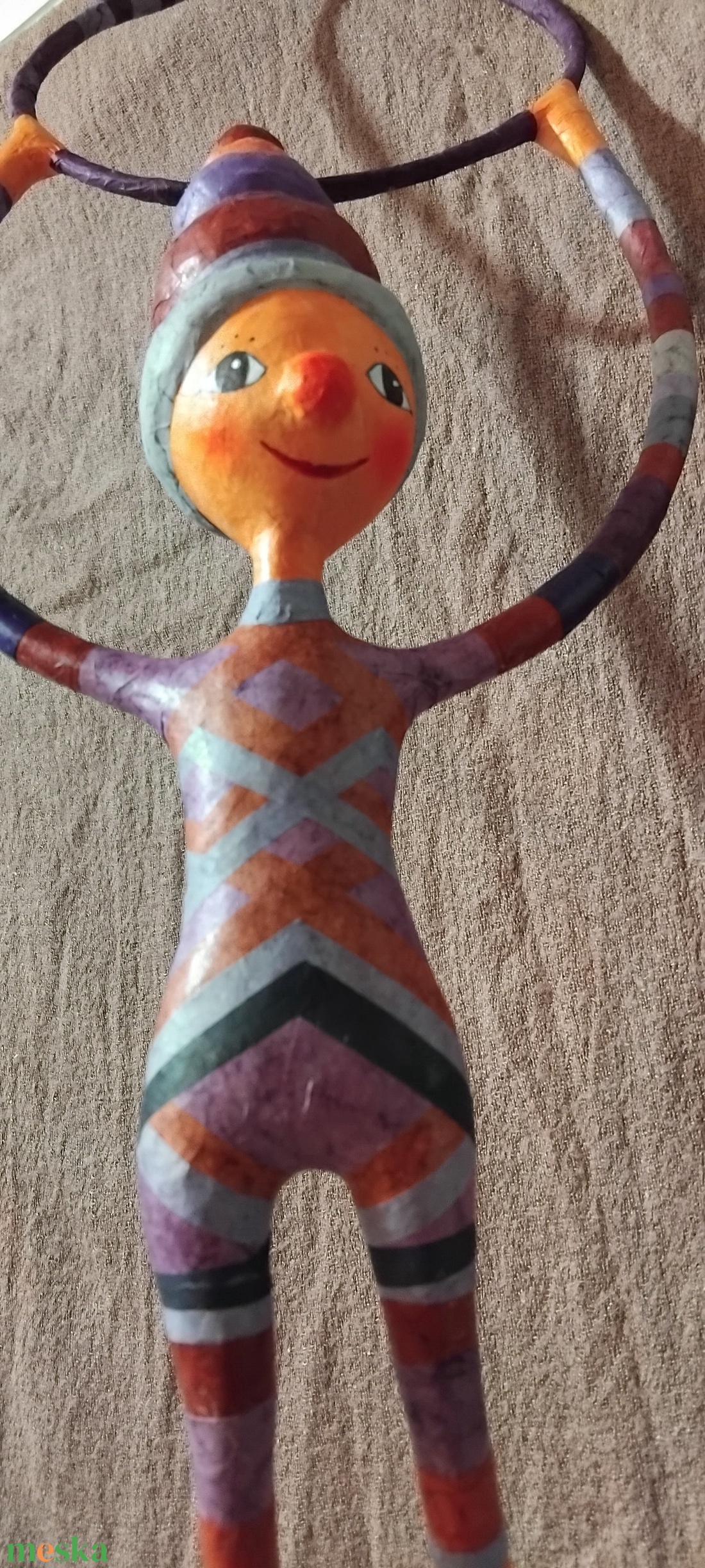 Karikán függeszkedő bohóc  - otthon & életmód - dekoráció - fali és függő dekoráció - függődísz - Meska.hu