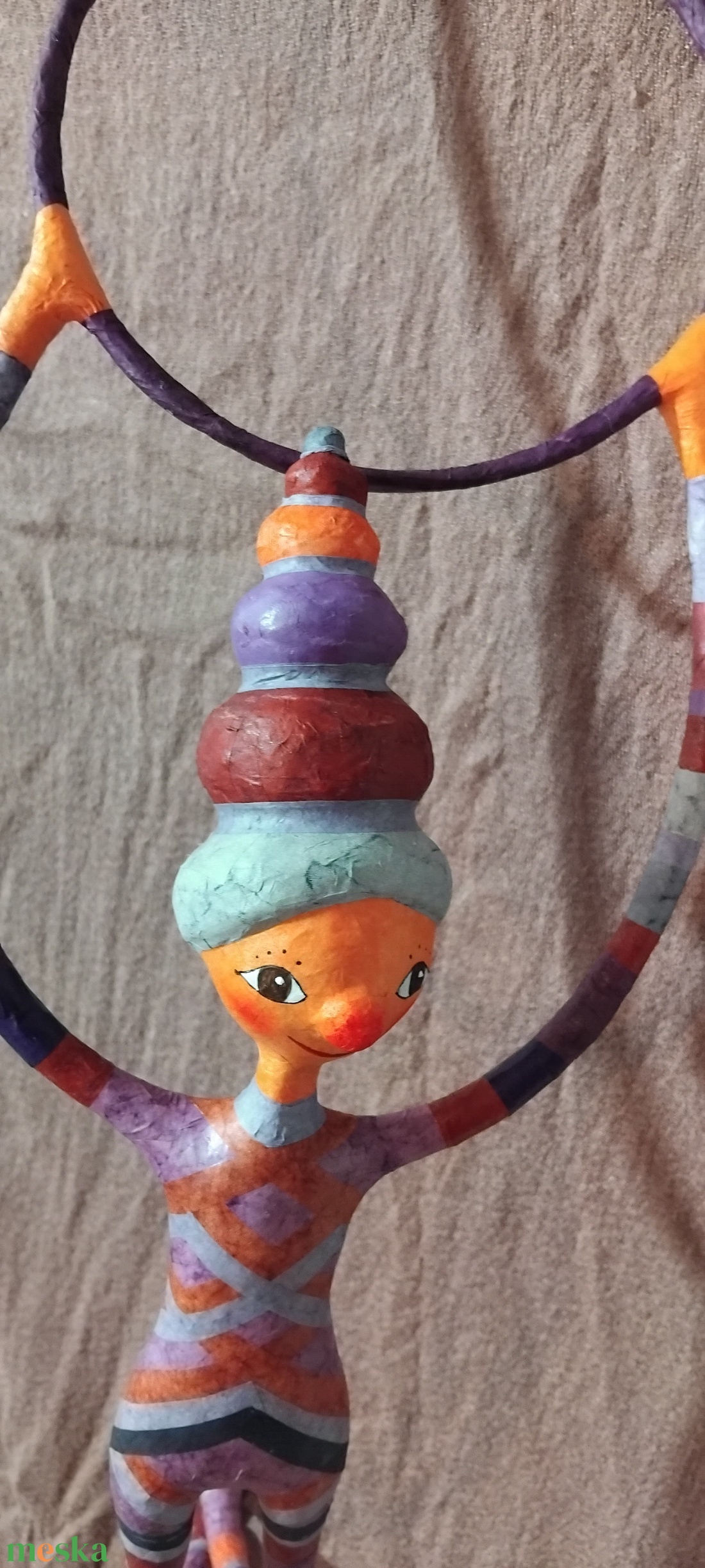 Karikán függeszkedő bohóc  - otthon & életmód - dekoráció - fali és függő dekoráció - függődísz - Meska.hu