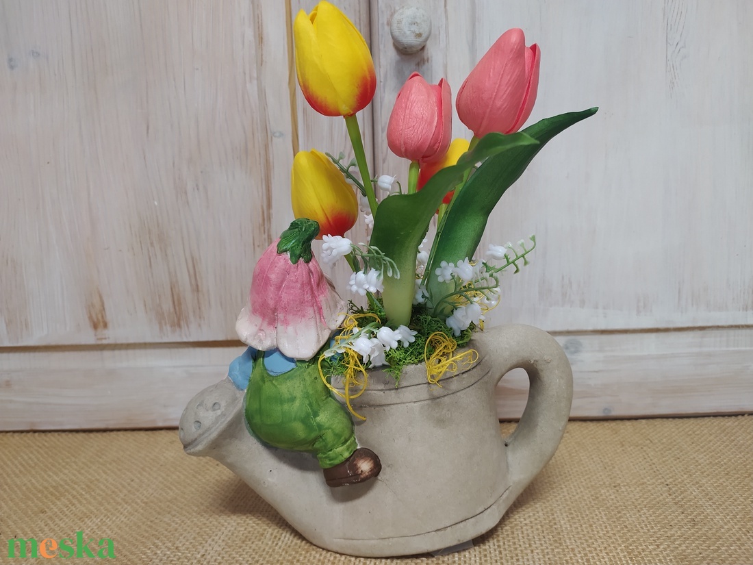 Tulipánok locsolókannában - otthon & életmód - dekoráció - virágdísz és tartó - váza - Meska.hu Tulipánok locsolókannában - otthon & életmód - dekoráció - virágdísz és tartó - váza - Meska.hu