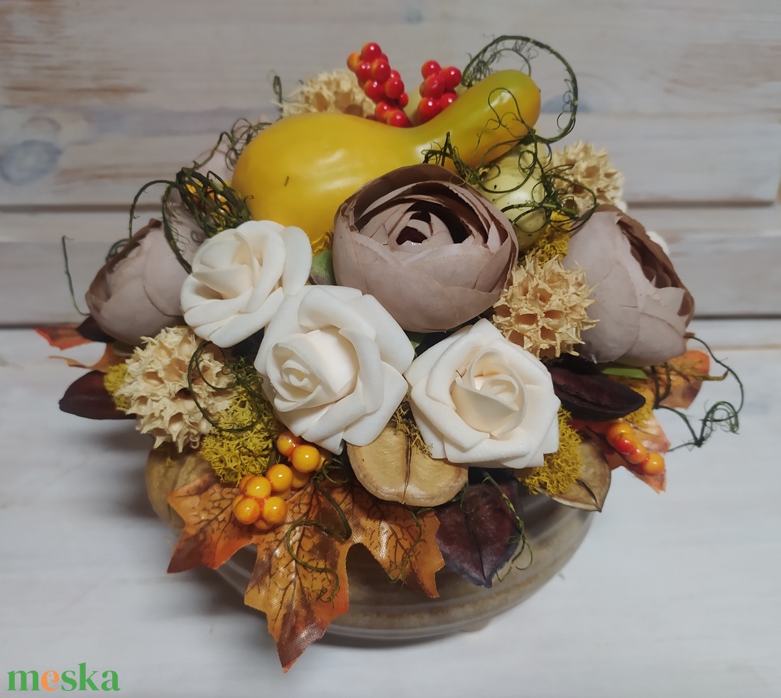 Őszi asztaldísz tökkel - otthon & életmód - dekoráció - asztal és polc dekoráció - asztaldísz - Meska.hu Őszi asztaldísz tökkel - otthon & életmód - dekoráció - asztal és polc dekoráció - asztaldísz - Meska.hu