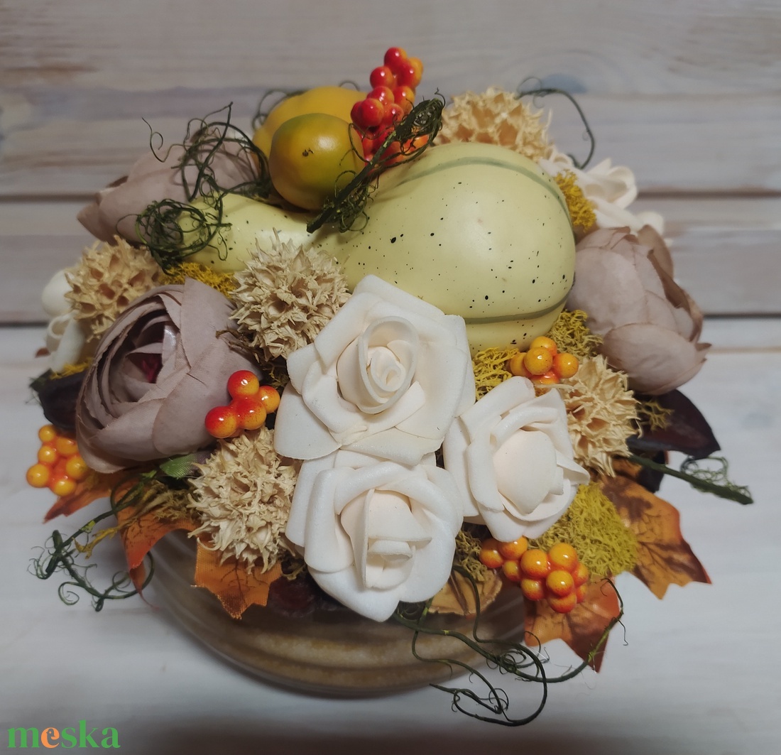 Őszi asztaldísz tökkel - otthon & életmód - dekoráció - asztal és polc dekoráció - asztaldísz - Meska.hu Őszi asztaldísz tökkel - otthon & életmód - dekoráció - asztal és polc dekoráció - asztaldísz - Meska.hu