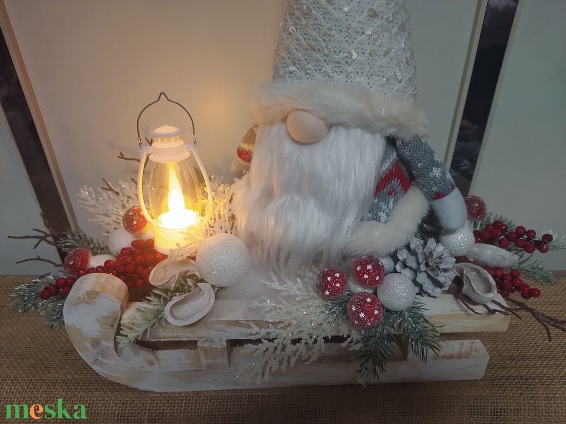 Manó szánkón - karácsony - karácsonyi lakásdekoráció - ünnepi asztaldekoráció - Meska.hu