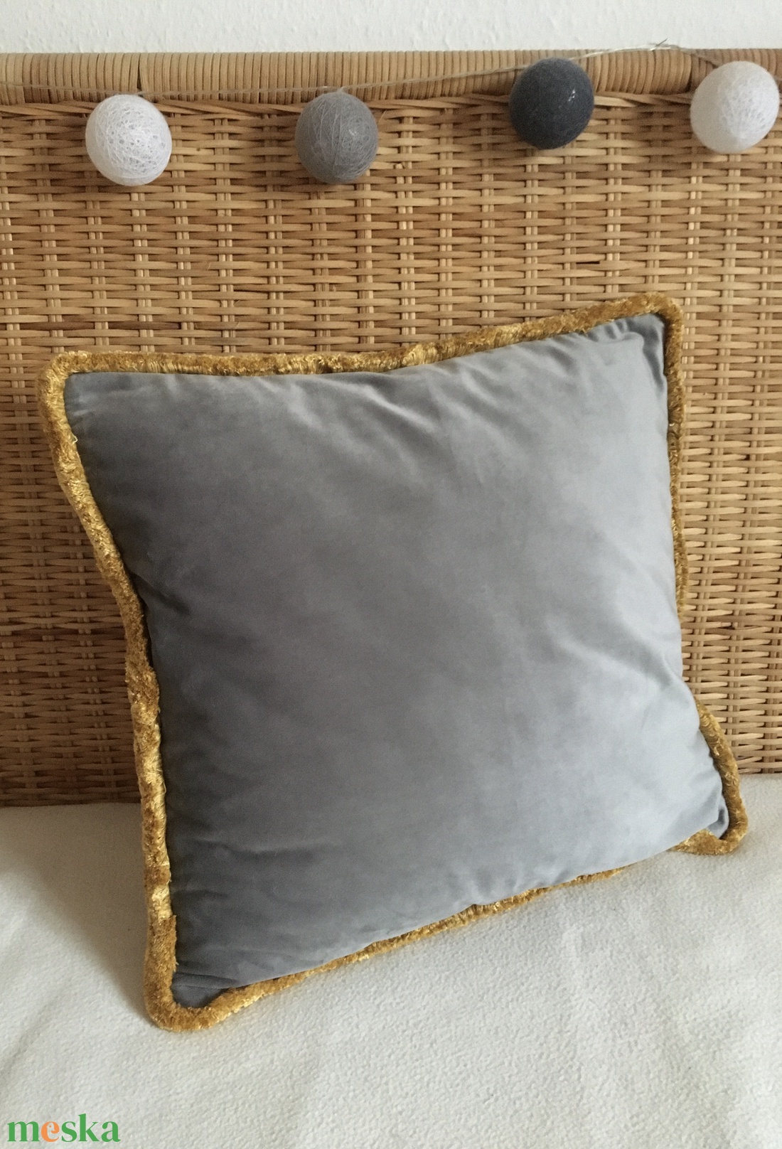 Szürke bársony díszpárnahuzat - otthon & életmód - lakástextil - párna & párnahuzat - Meska.hu
