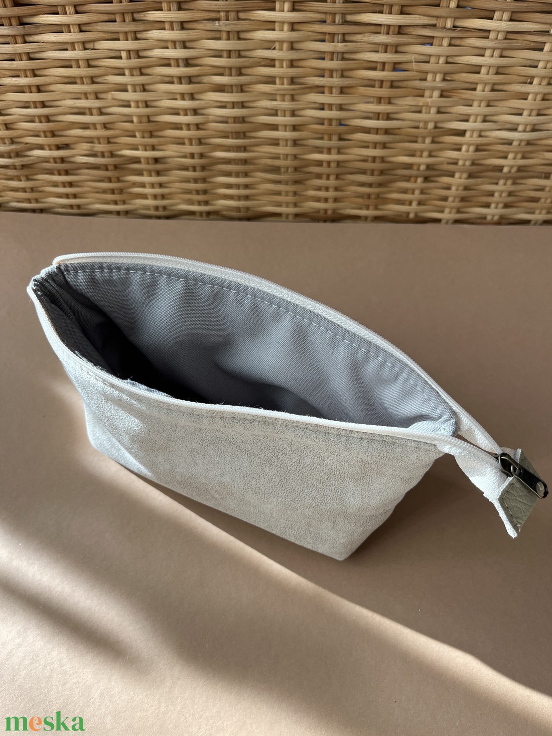 Krém színű sminkes neszesszer táska - táska & tok - neszesszer - Meska.hu