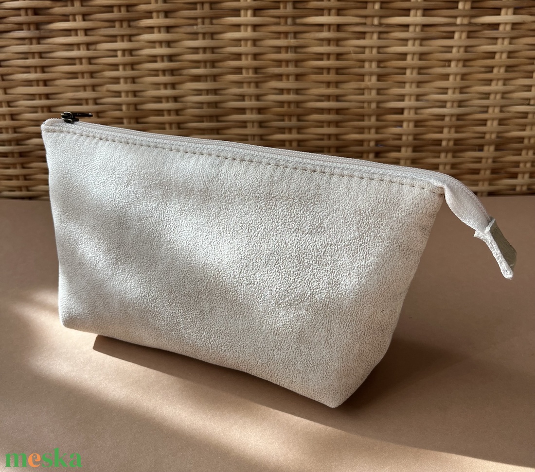 Krém színű sminkes neszesszer táska - táska & tok - neszesszer - Meska.hu