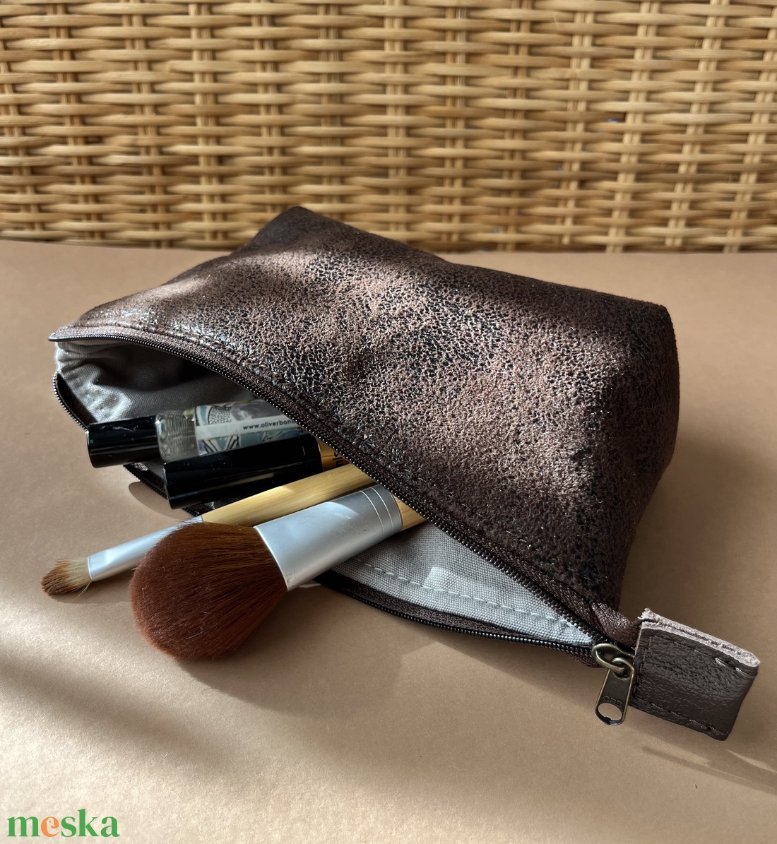 Barna, fényes sminkes neszesszer táska - táska & tok - neszesszer - Meska.hu