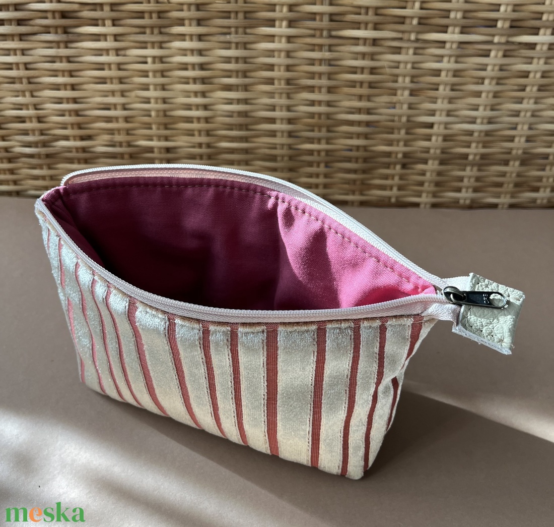 Arany csíkos sminkes neszesszer táska - táska & tok - neszesszer - Meska.hu