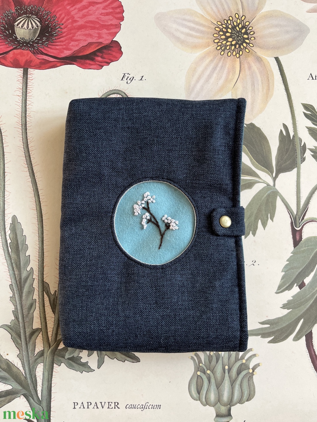 Kék könyvtok hímzett középpel - könyv & zene - könyvtok - Meska.hu