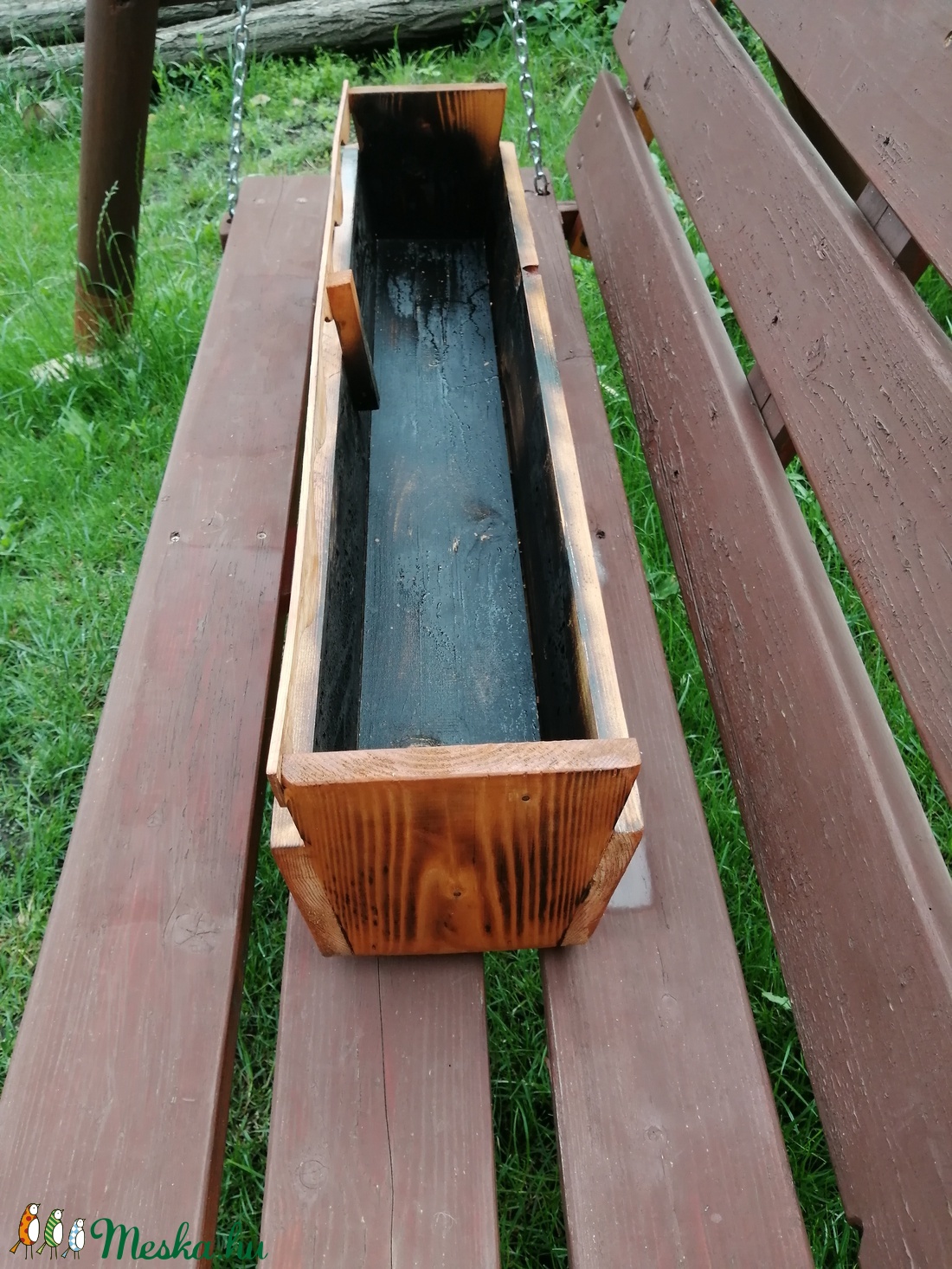 Fa virágláda egyszerű díszítéssel - otthon & életmód - ház & kert - növény & veteményes - Meska.hu