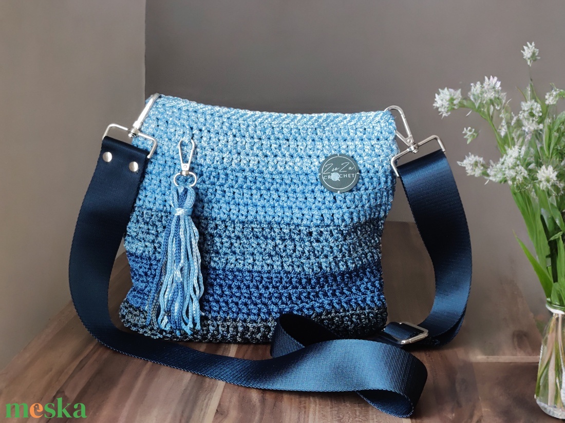 Horgolt kék crossbody - táska & tok - kézitáska & válltáska - vállon átvethető táska - Meska.hu Horgolt kék crossbody - táska & tok - kézitáska & válltáska - vállon átvethető táska - Meska.hu