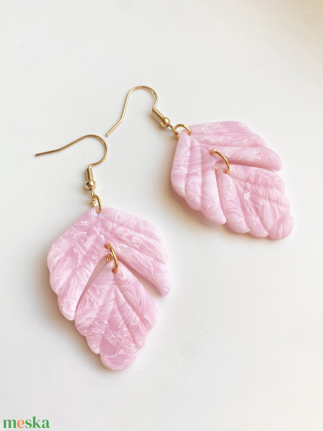 Pink Marble Leaves - ékszer - fülbevaló - lógó fülbevaló - Meska.hu
