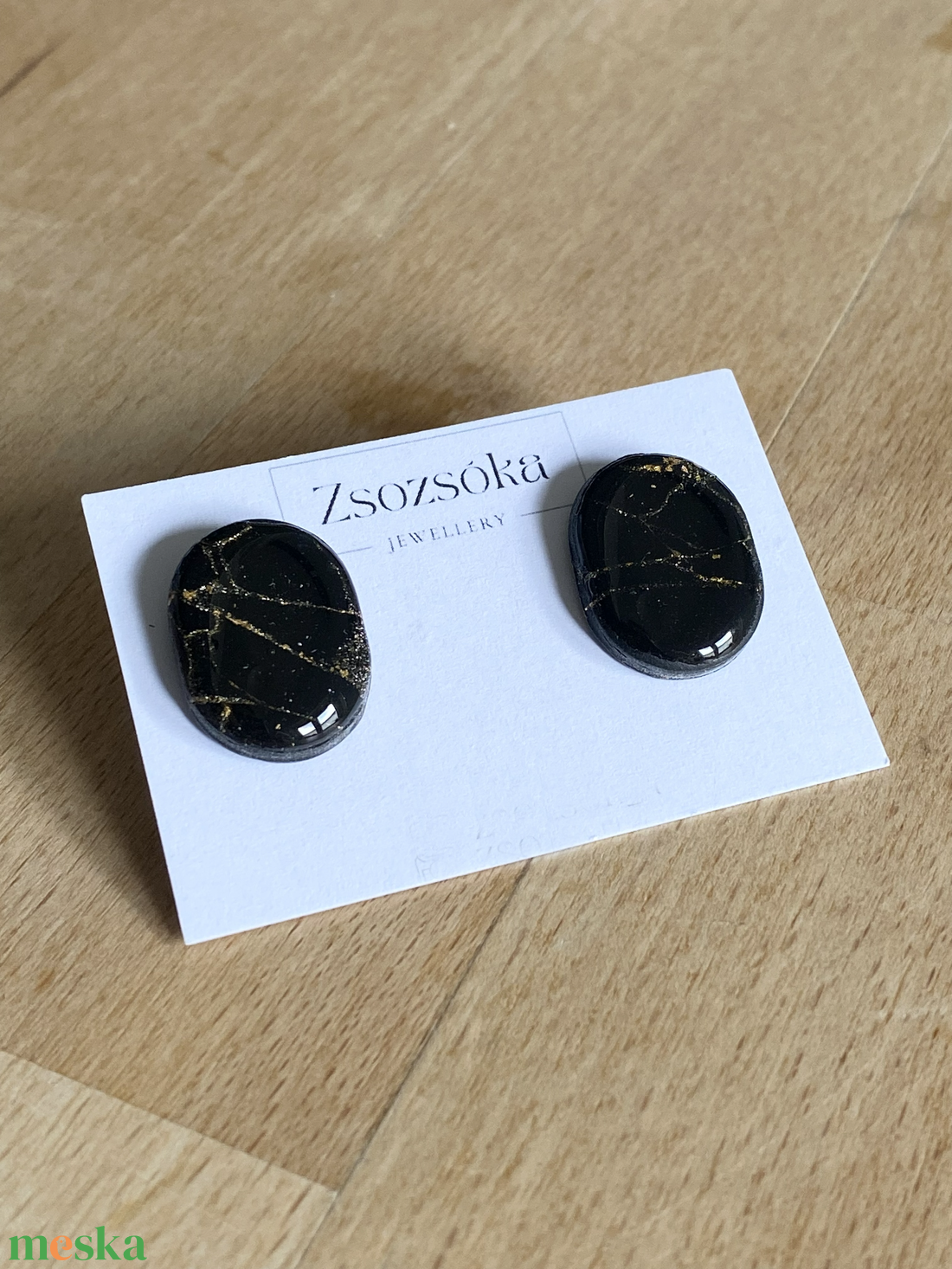 Black and Gold Oval pötty fülbevaló - ékszer - fülbevaló - pötty fülbevaló - Meska.hu