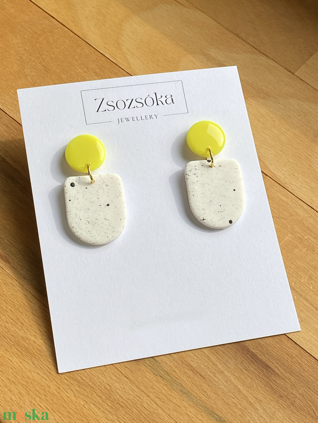 Neon and white spotted Geometric - ékszer - fülbevaló - lógó fülbevaló - Meska.hu