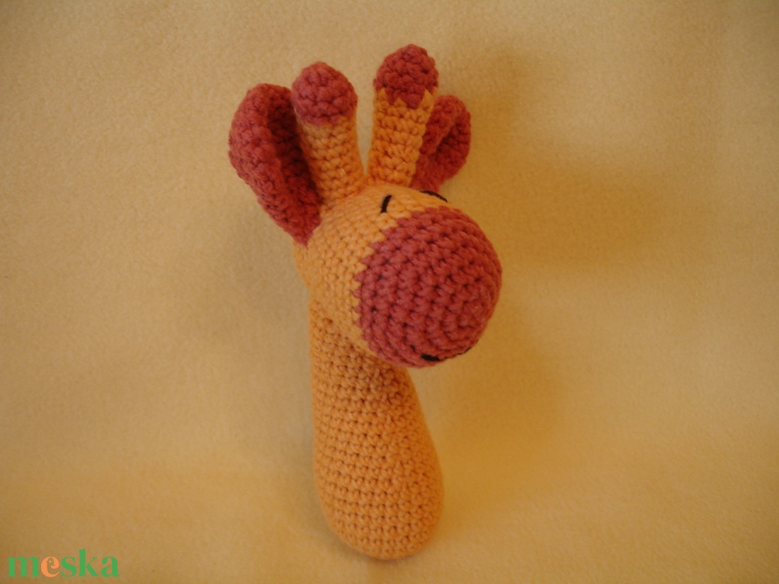 Zsiráf csörgő amigurumi figura - játék & sport - 3 éves kor alattiaknak - csörgő - Meska.hu Zsiráf csörgő amigurumi figura - játék & sport - 3 éves kor alattiaknak - csörgő - Meska.hu