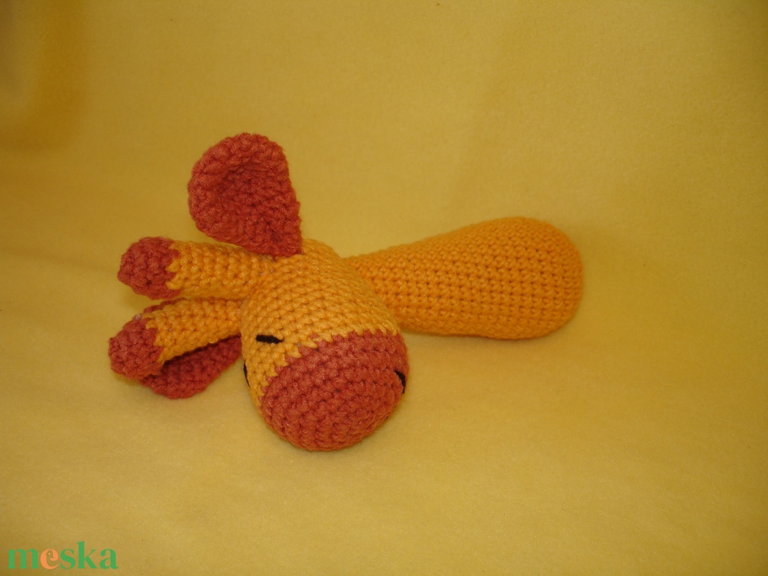 Zsiráf csörgő amigurumi figura - játék & sport - 3 éves kor alattiaknak - csörgő - Meska.hu Zsiráf csörgő amigurumi figura - játék & sport - 3 éves kor alattiaknak - csörgő - Meska.hu