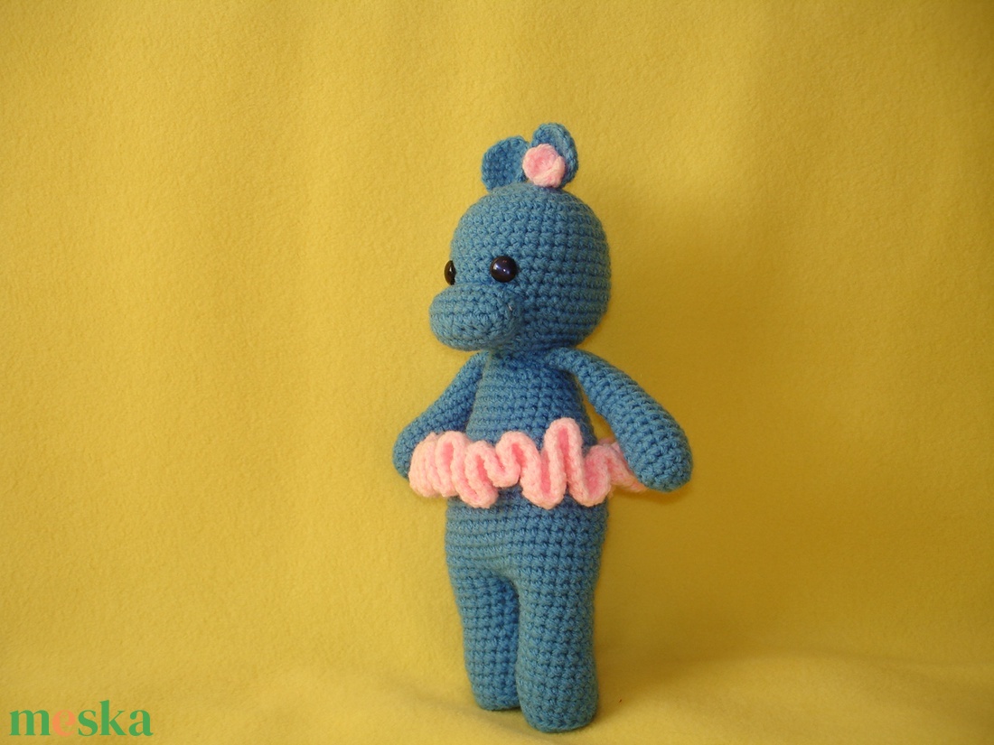 Viziló kislány  amigurumi figura - játék & sport - plüssállat & játékfigura - más figura - Meska.hu