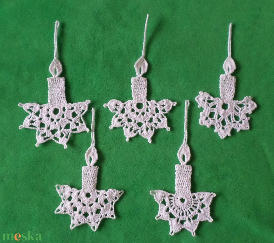 Karácsonyi  gyertya  horgolt fenyő dísz 5 db / garnitúra - karácsony - karácsonyi lakásdekoráció - karácsonyfadíszek - Meska.hu