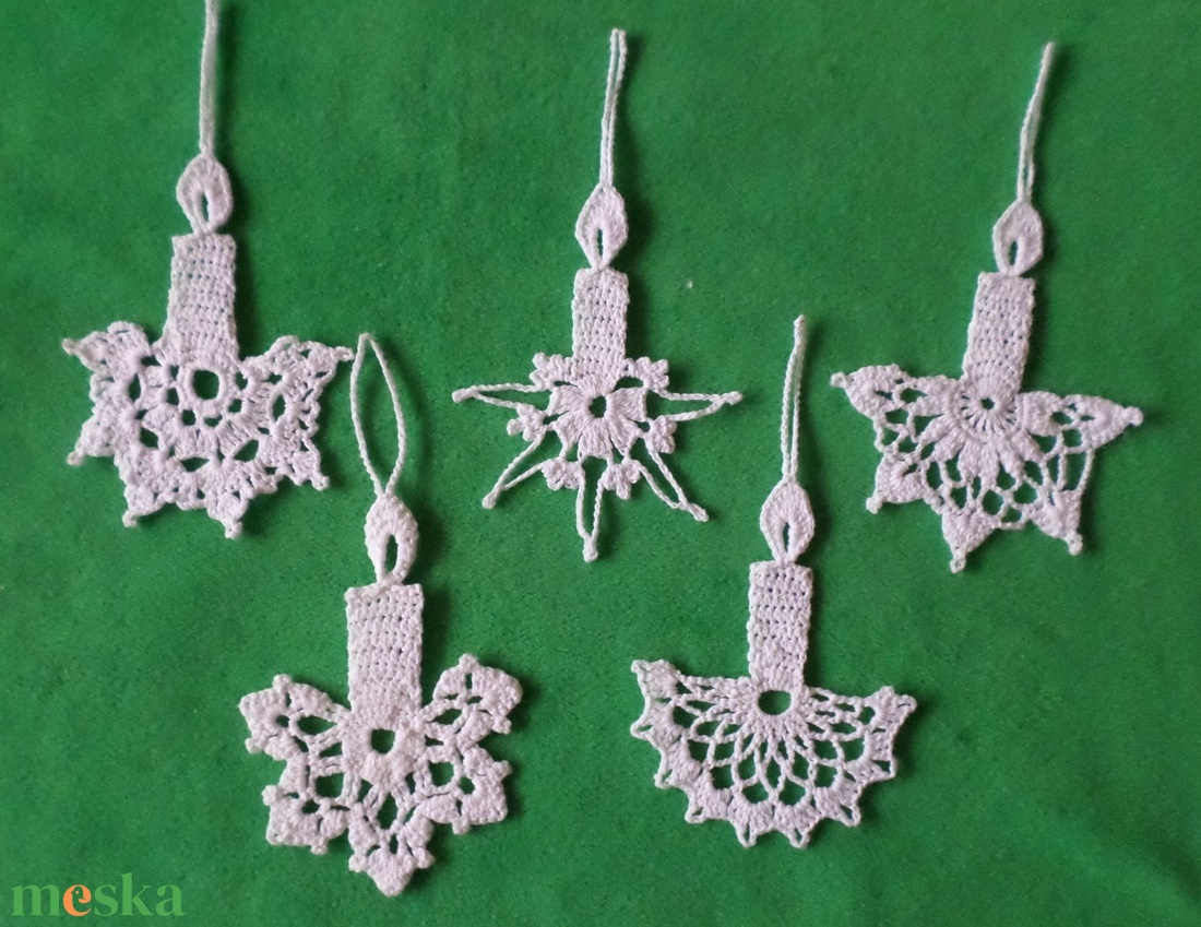 Karácsonyi  gyertya  horgolt fenyő dísz 5 db / garnitúra - karácsony - karácsonyi lakásdekoráció - karácsonyfadíszek - Meska.hu