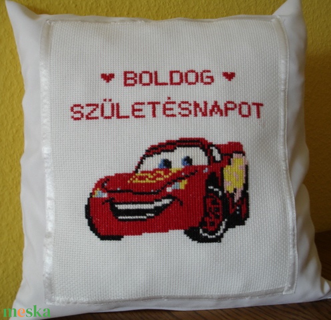 Keresztszemes párna születésnapra mintával - otthon & életmód - lakástextil - párna & párnahuzat - Meska.hu