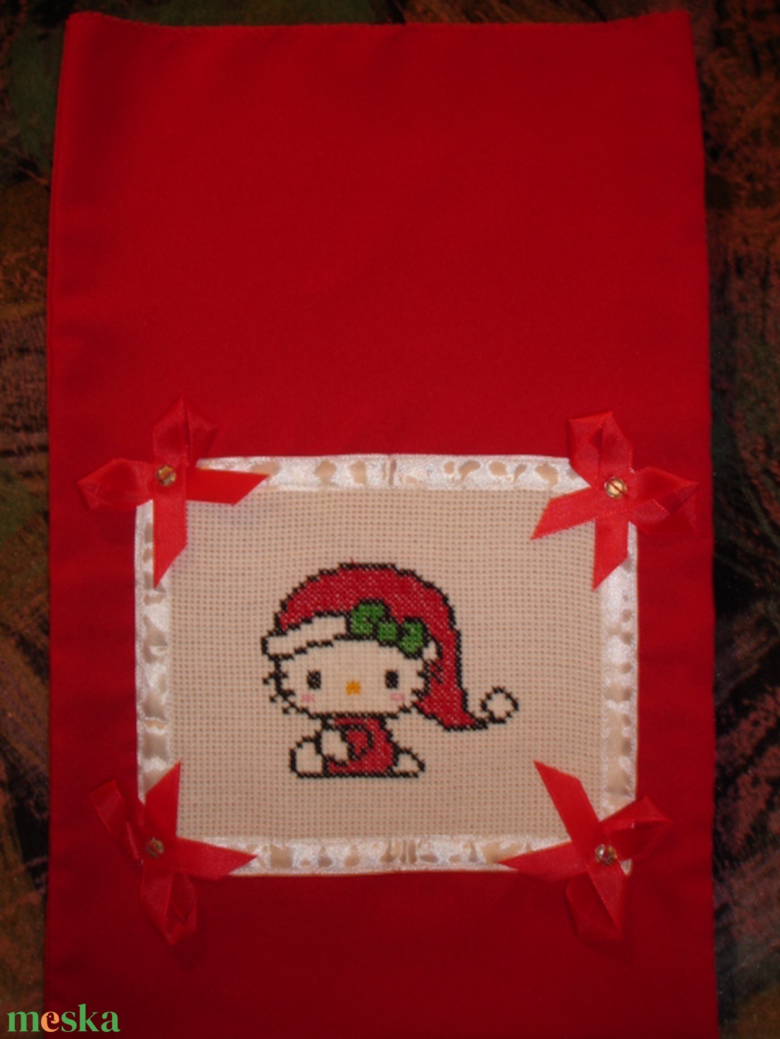 Keresztszemes hímzéssel készült Karácsonyi-Télapó-Mikulás zsák - karácsony - karácsonyi ajándékozás - karácsonyi ajándékcsomagolás - Meska.hu