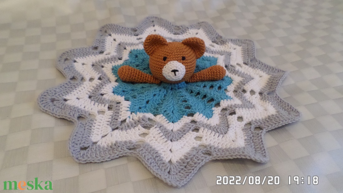 Szundikendő, babarongyi maci amigurumi figurával vendeg517467 vásárlónak - játék & sport - 3 éves kor alattiaknak - alvóka & rongyi - Meska.hu Szundikendő, babarongyi maci amigurumi figurával vendeg517467 vásárlónak - játék & sport - 3 éves kor alattiaknak - alvóka & rongyi - Meska.hu