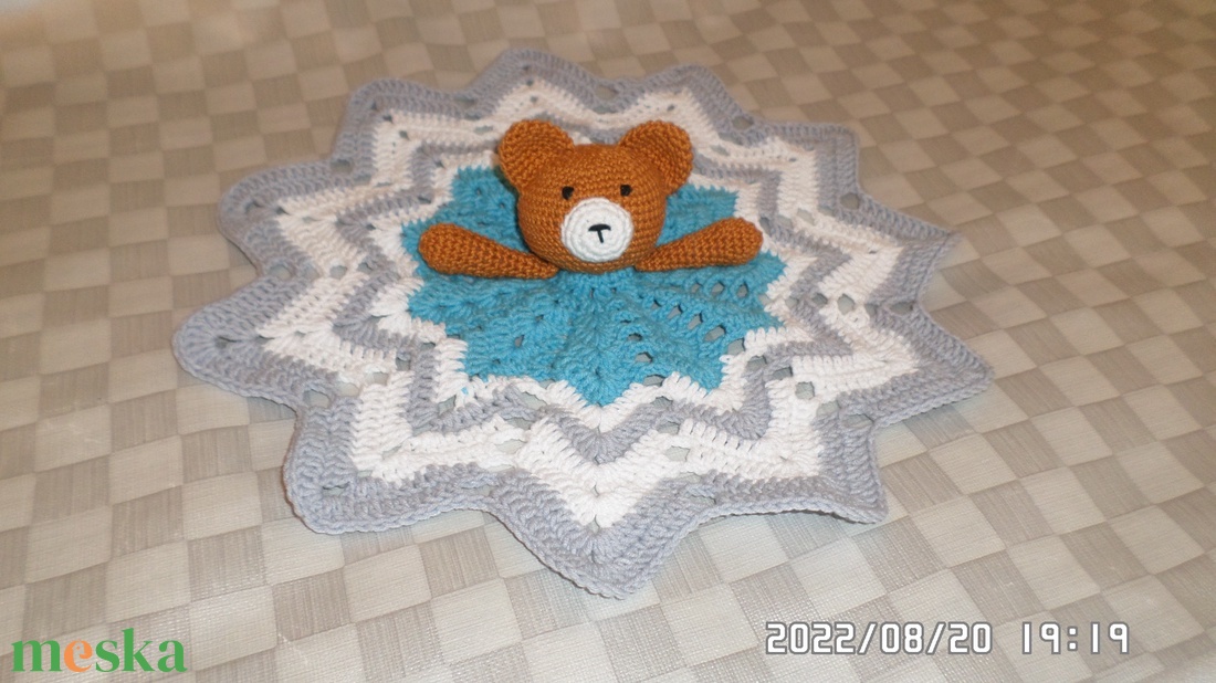 Szundikendő, babarongyi maci amigurumi figurával vendeg517467 vásárlónak - játék & sport - 3 éves kor alattiaknak - alvóka & rongyi - Meska.hu Szundikendő, babarongyi maci amigurumi figurával vendeg517467 vásárlónak - játék & sport - 3 éves kor alattiaknak - alvóka & rongyi - Meska.hu