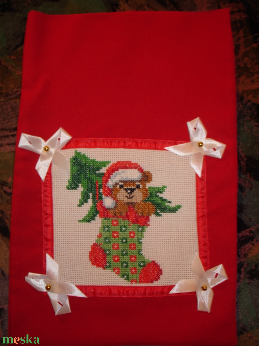 Keresztszemes hímzéssel készült Karácsonyi-Télapó-Mikulás zsák - karácsony - karácsonyi ajándékozás - karácsonyi ajándékcsomagolás - Meska.hu