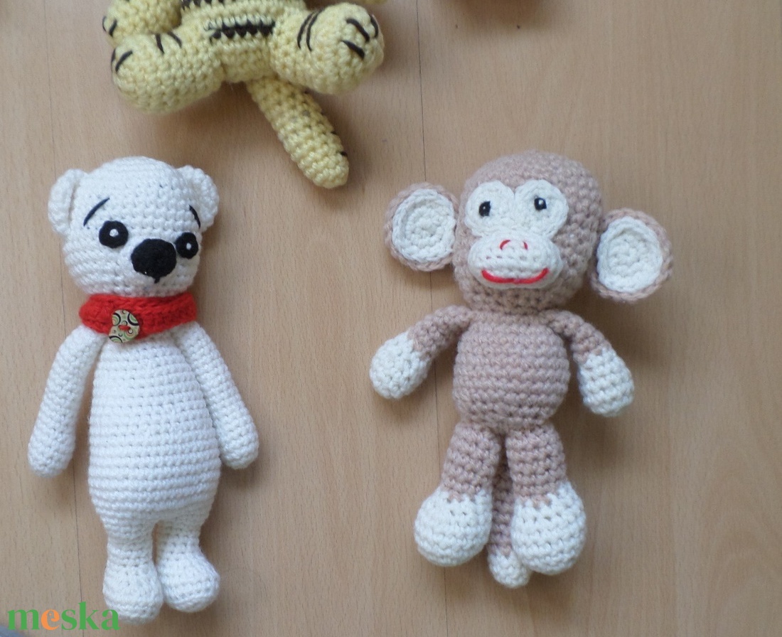 Közepes méretű   amigurumi figurák egyben eladó 6 db - játék & sport - készségfejlesztő és logikai játék - toronyépítő- és egyensúlyozó játékok - Meska.hu