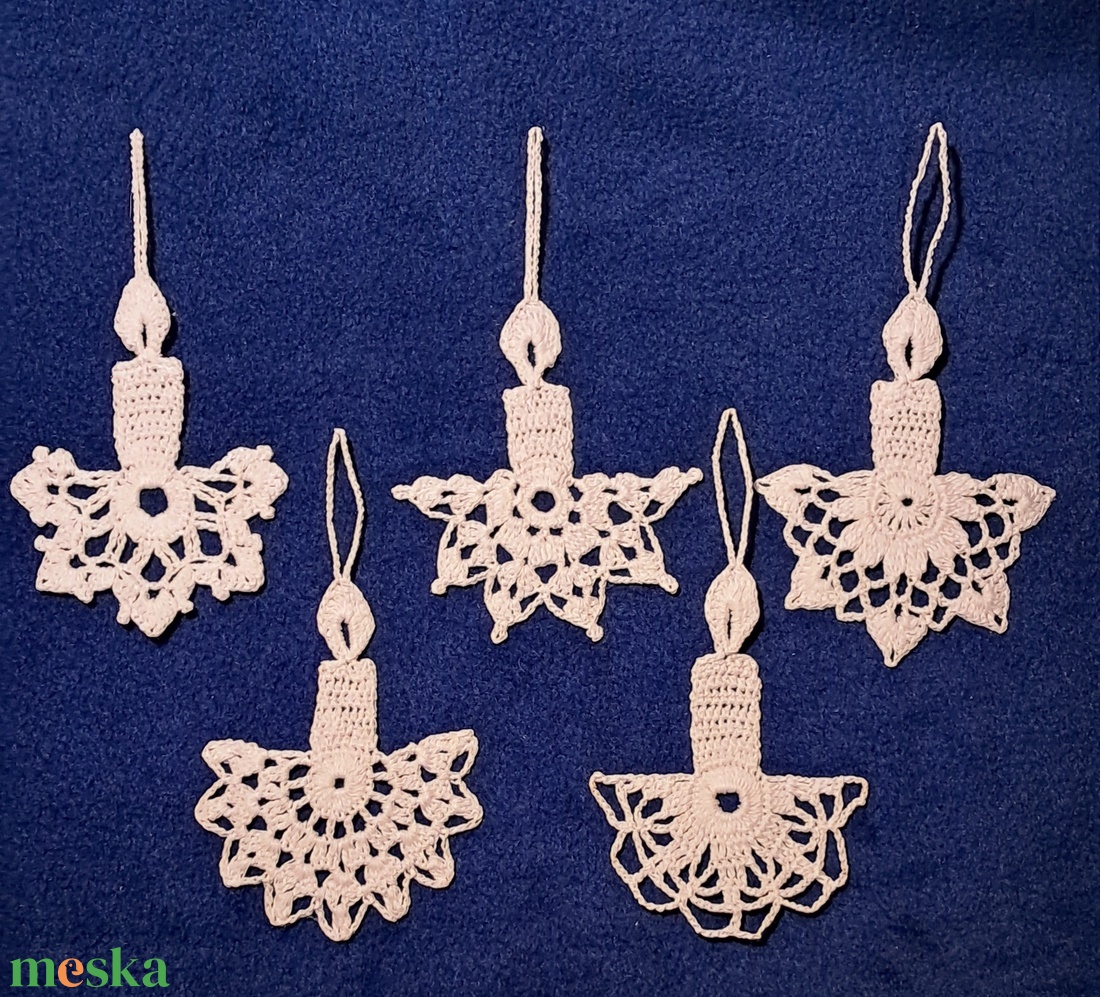 Karácsonyi  gyertya  horgolt fenyő dísz 5 db / garnitúra - karácsony - karácsonyi lakásdekoráció - karácsonyfadíszek - Meska.hu