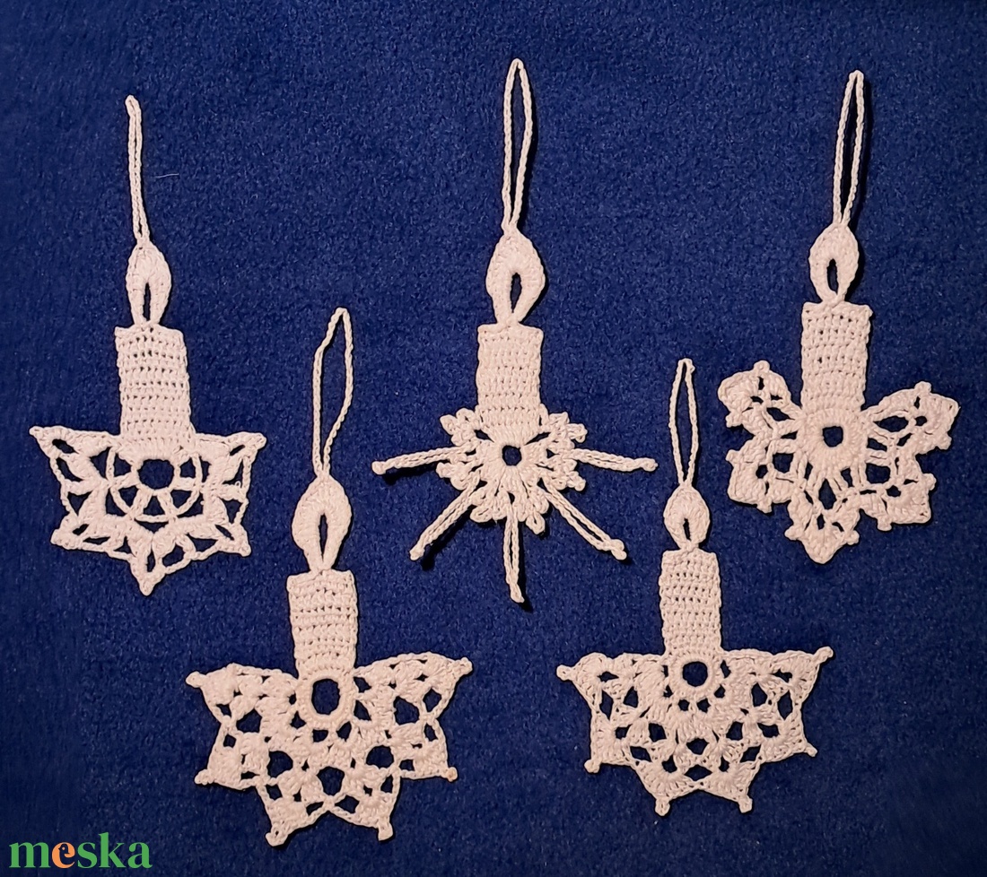 Karácsonyi  gyertya  horgolt fenyő dísz 5 db / garnitúra - karácsony - karácsonyi lakásdekoráció - karácsonyfadíszek - Meska.hu