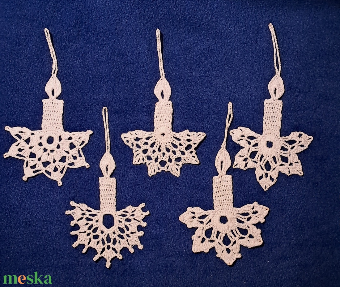 Karácsonyi  gyertya  horgolt fenyő dísz 5 db / garnitúra - karácsony - karácsonyi lakásdekoráció - karácsonyfadíszek - Meska.hu