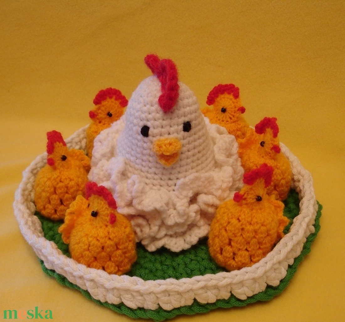 Húsvét asztali dísz tyúk, csibe,  kosárban rendelhető - otthon & életmód - dekoráció - asztal és polc dekoráció - asztaldísz - Meska.hu