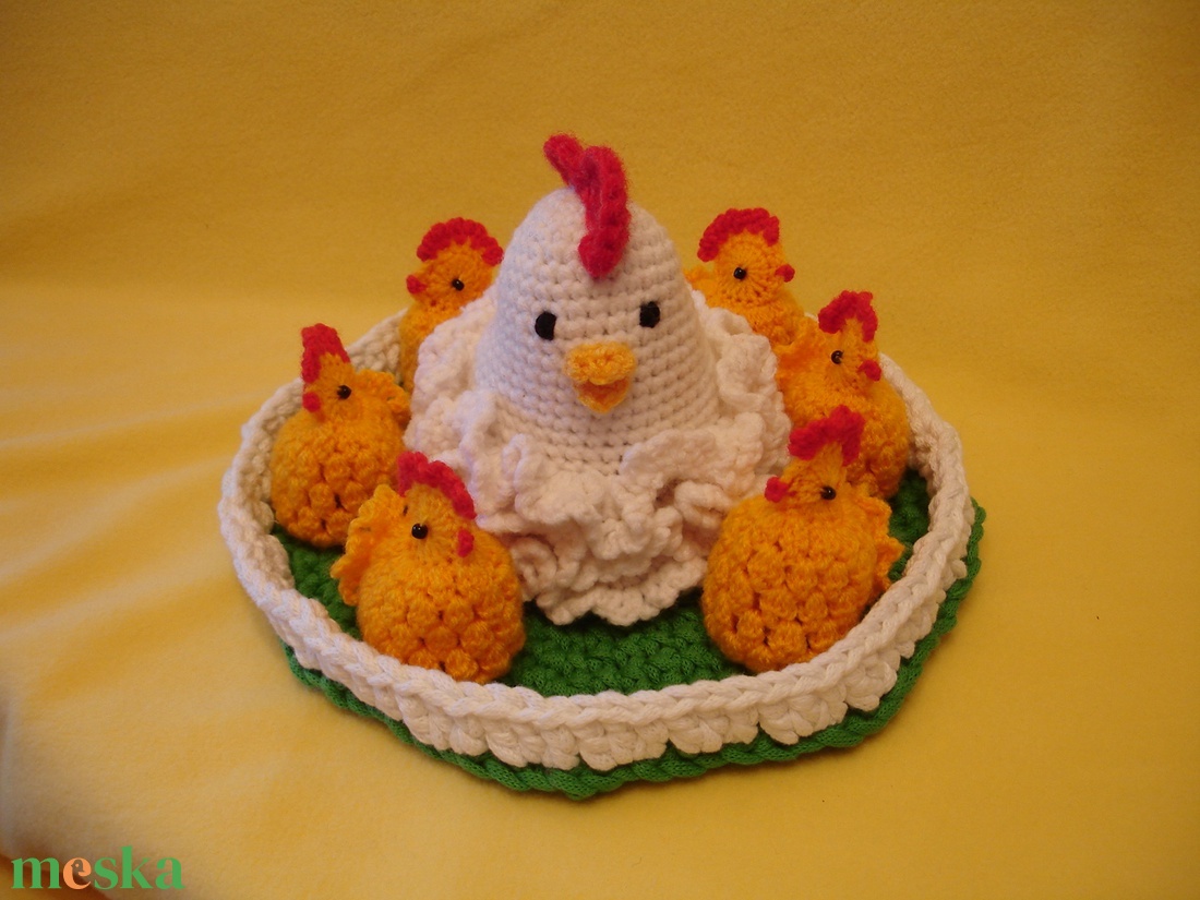 Húsvét asztali dísz tyúk, csibe,  kosárban rendelhető - otthon & életmód - dekoráció - asztal és polc dekoráció - asztaldísz - Meska.hu