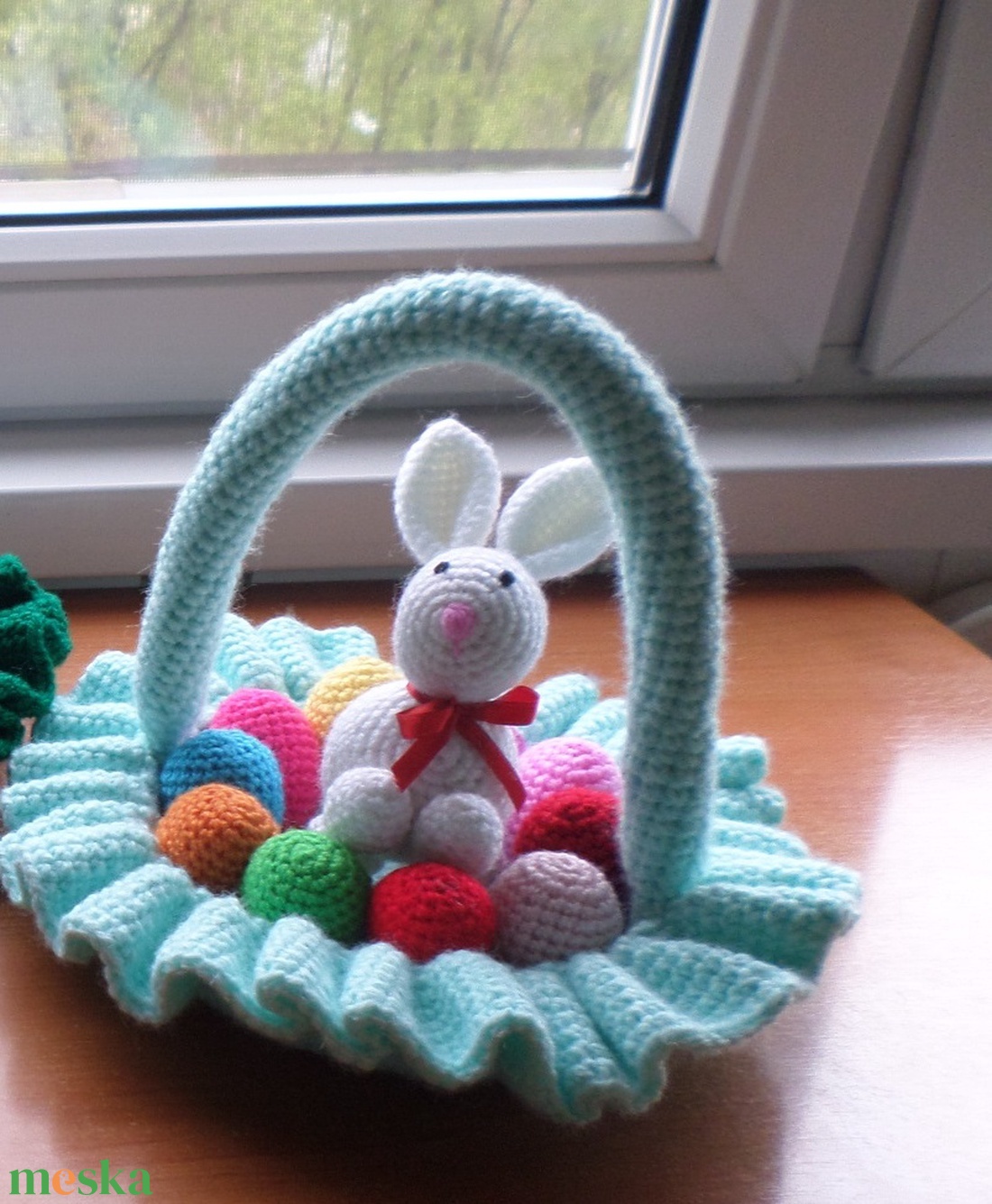 Húsvét asztali dísz nyuszi és tojás kosárban rendelhető - otthon & életmód - dekoráció - asztal és polc dekoráció - asztaldísz - Meska.hu