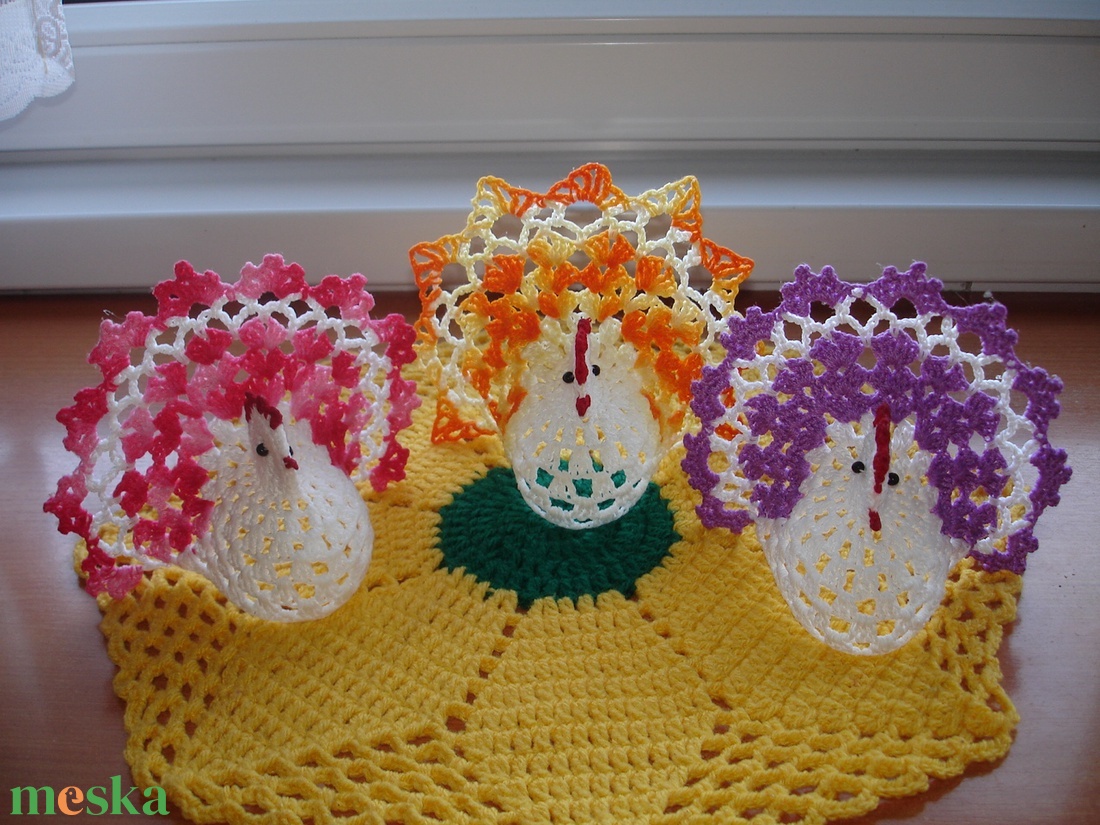 Húsvét horgolt tyúk 3 db - otthon & életmód - dekoráció - asztal és polc dekoráció - asztaldísz - Meska.hu