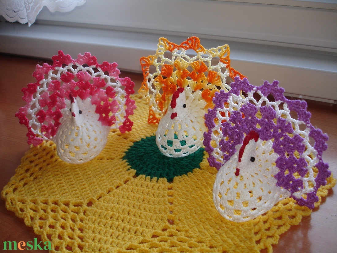 Húsvét horgolt tyúk 3 db - otthon & életmód - dekoráció - asztal és polc dekoráció - asztaldísz - Meska.hu