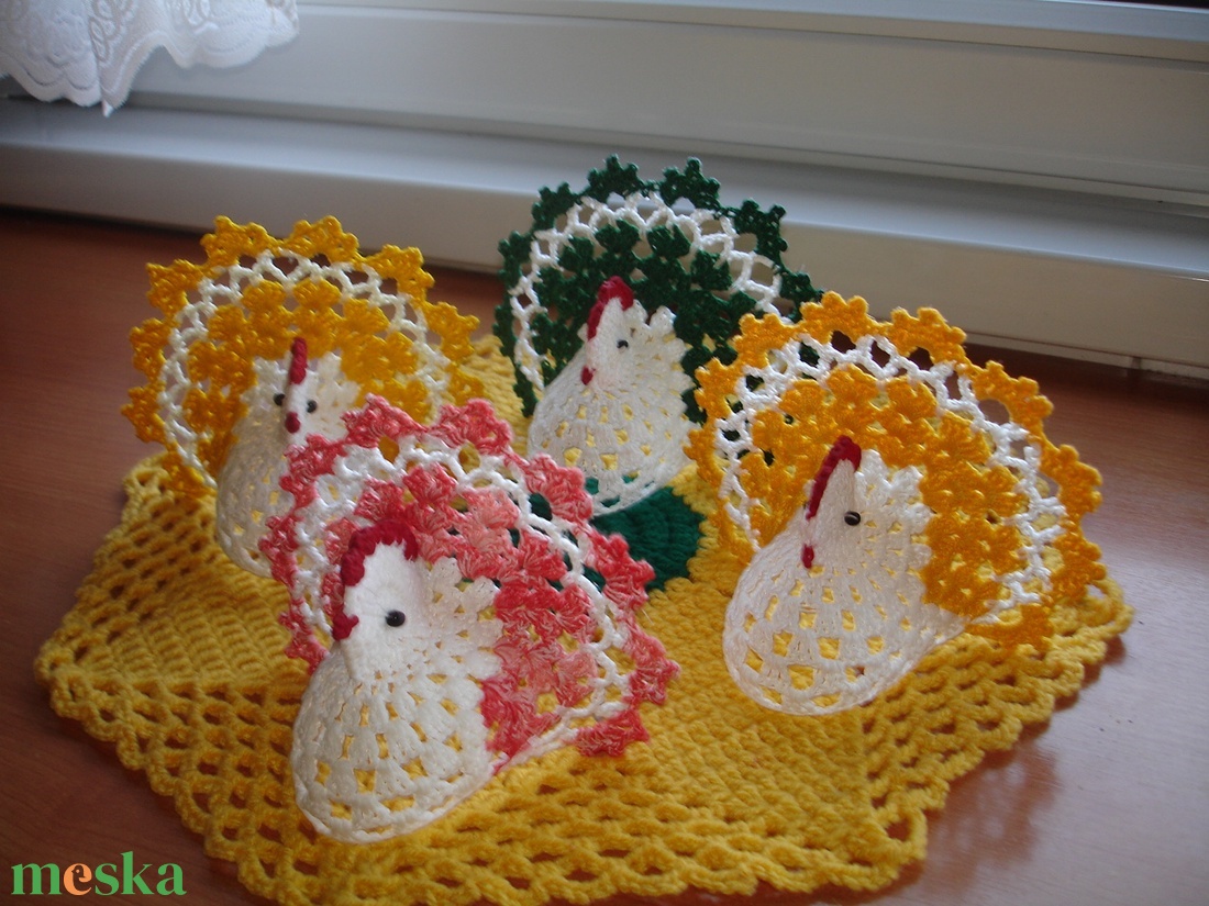 Húsvét horgolt tyúk 3 db - otthon & életmód - dekoráció - asztal és polc dekoráció - asztaldísz - Meska.hu