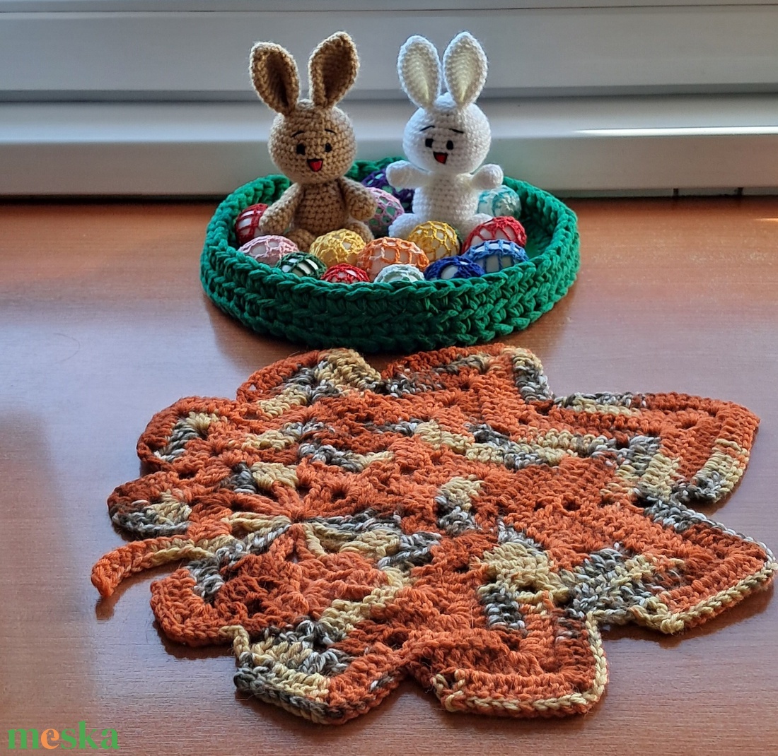 Húsvét asztali dísz nyuszi és tojás kosárban  - ünnepi díszek, dekorációk - húsvéti díszek és dekorációk - húsvéti asztaldíszek - Meska.hu