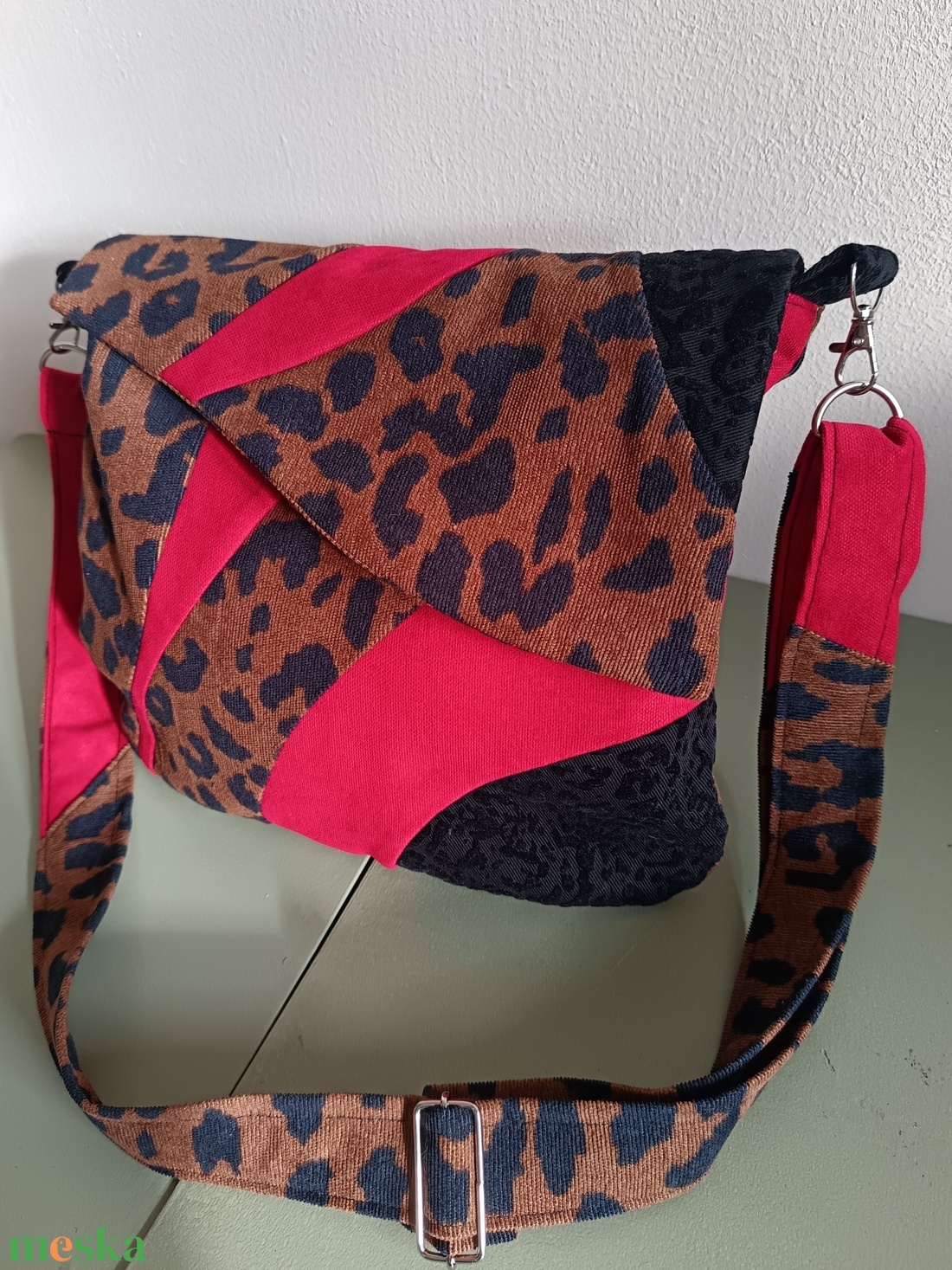 Nagymacska - táska & tok - kézitáska & válltáska - vállon átvethető táska - Meska.hu