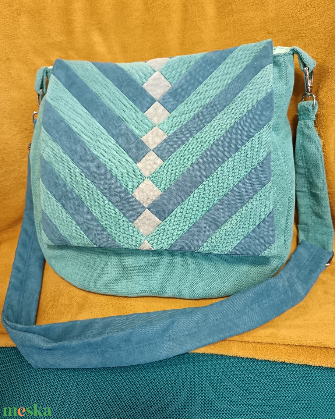 Türkiz varázs (vállon átvethető táska) - táska & tok - kézitáska & válltáska - vállon átvethető táska - Meska.hu